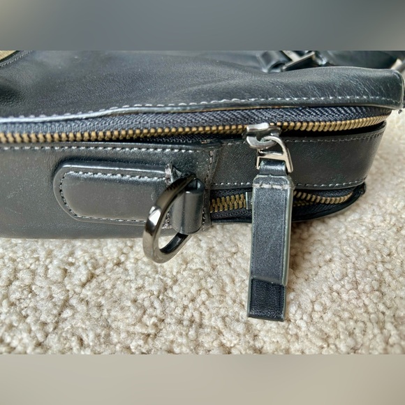 EUC TUMI Harrison Portfolio Business Brief Bag Black Leather 63016D MSRP $899 - Picture 12 of 13